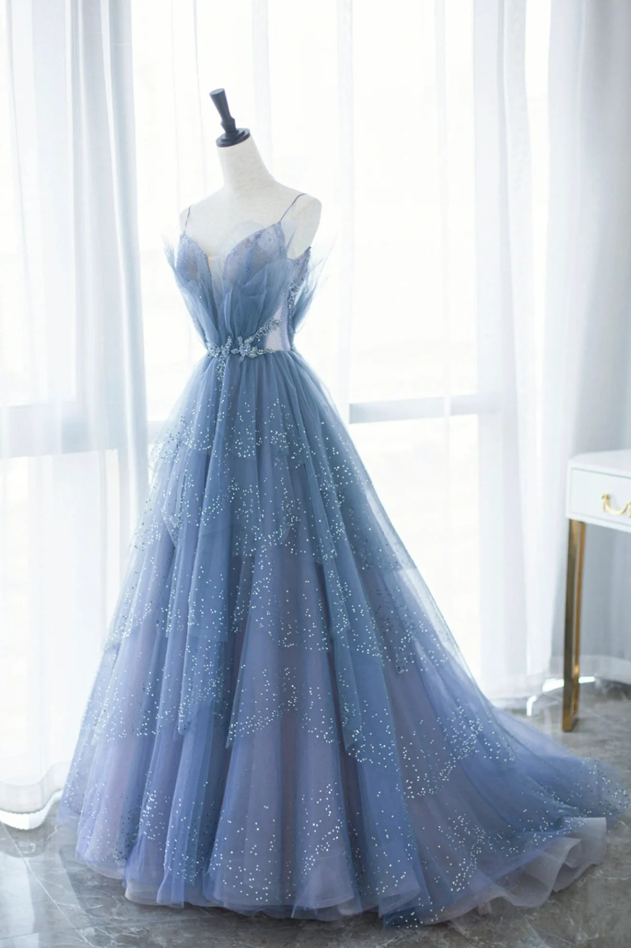 Blue Tulle Long A-Line Prom Dresses Blue Evening Dresses with Beaded