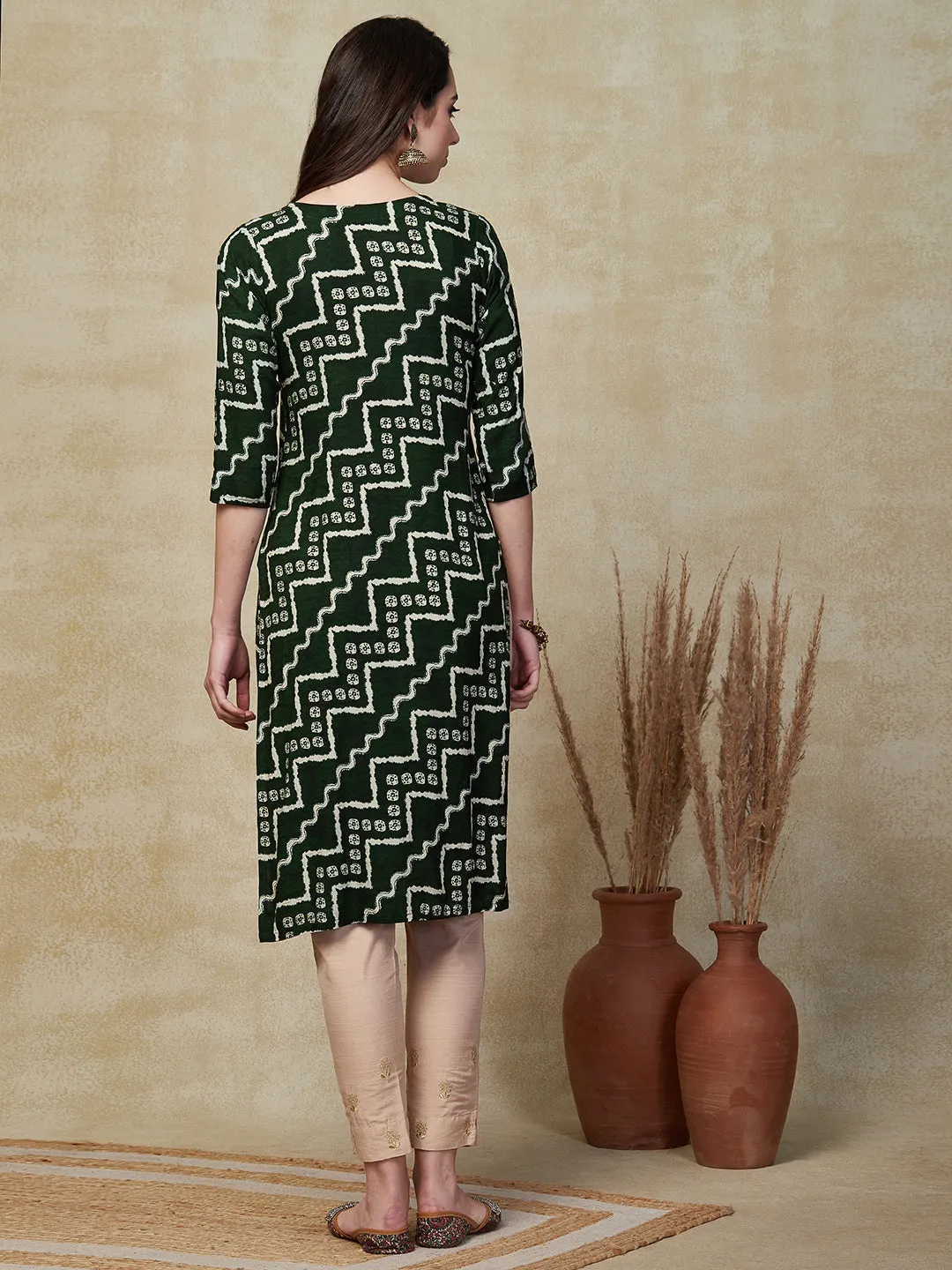 Chevron & Ethnic Printed Mirror & Resham Embroidered Kurta - Green