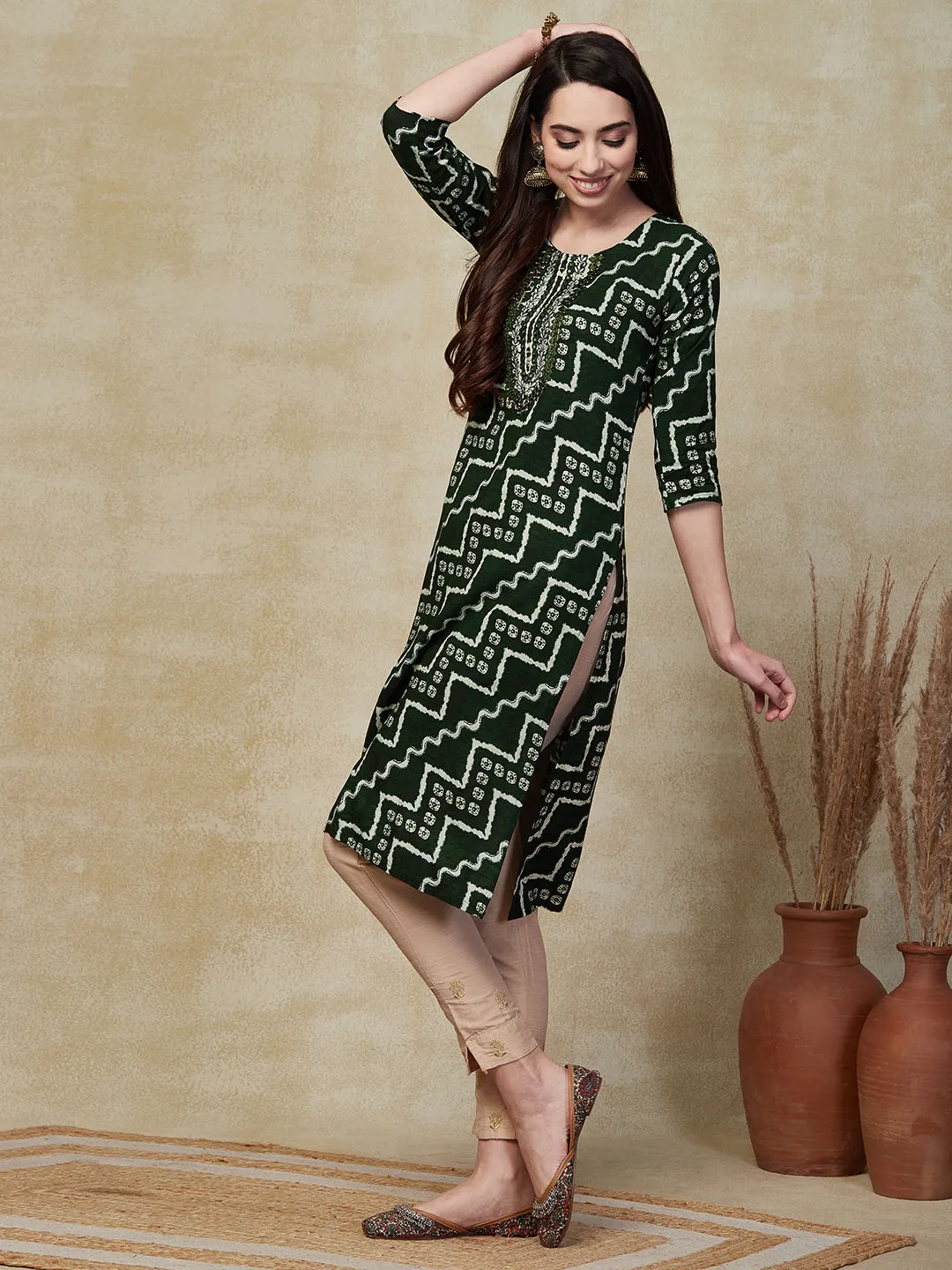 Chevron & Ethnic Printed Mirror & Resham Embroidered Kurta - Green