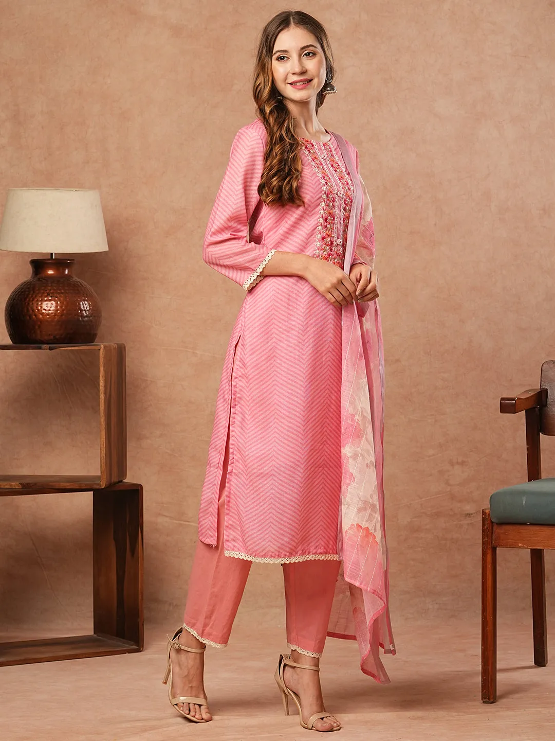 Chevron Printed Resham Embroidered kurta with Pants & Dupatta - Pink