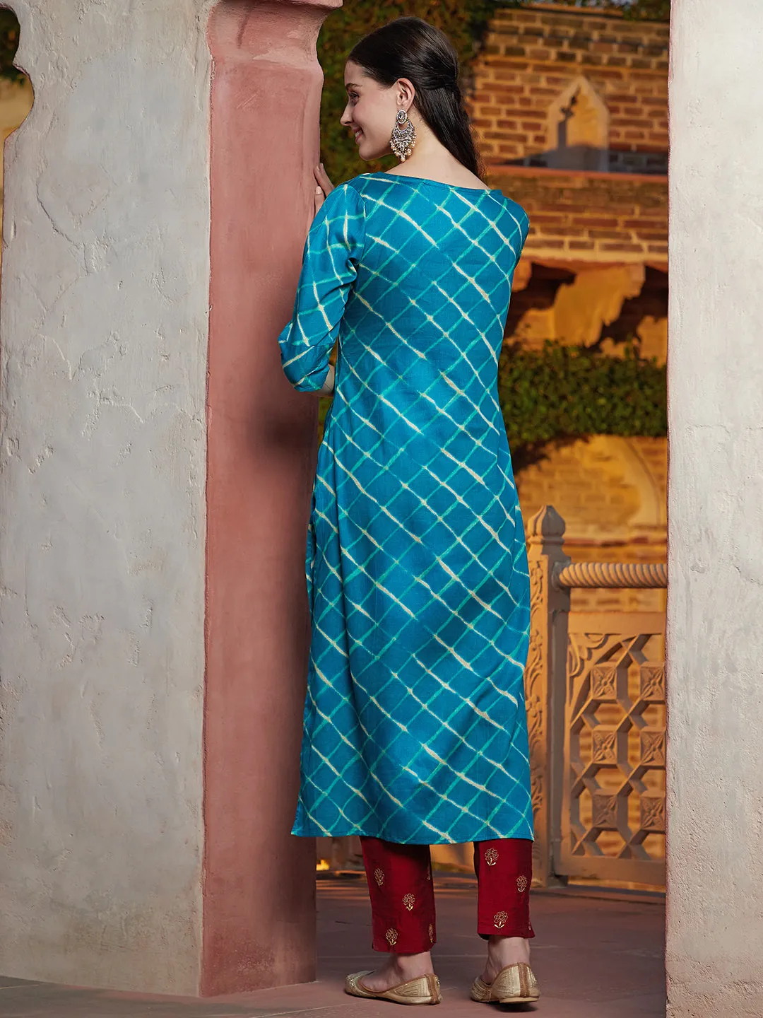 Diagonal Checks Printed Resham French Knot & Sequins Embroidered Kurta - Blue