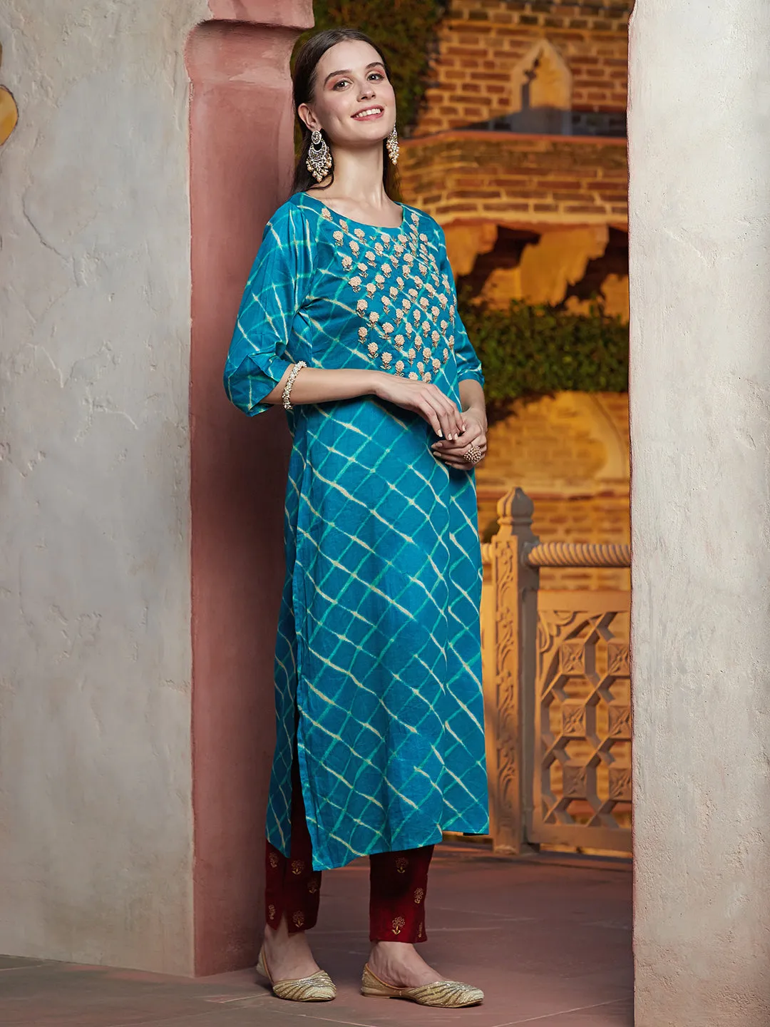 Diagonal Checks Printed Resham French Knot & Sequins Embroidered Kurta - Blue