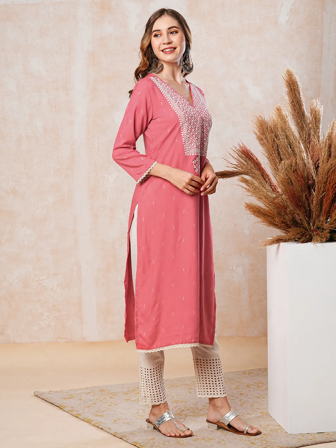 Dobby Design Mirror & Resham Embroidered Kurta - Peach