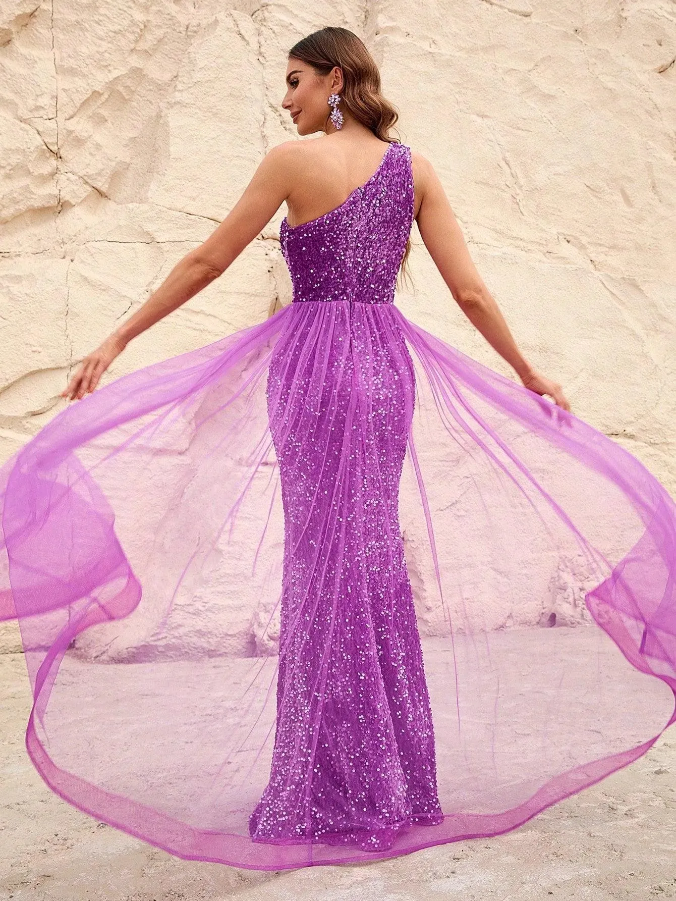 Elegant One Shoulder Sequin Mermaid Dresses