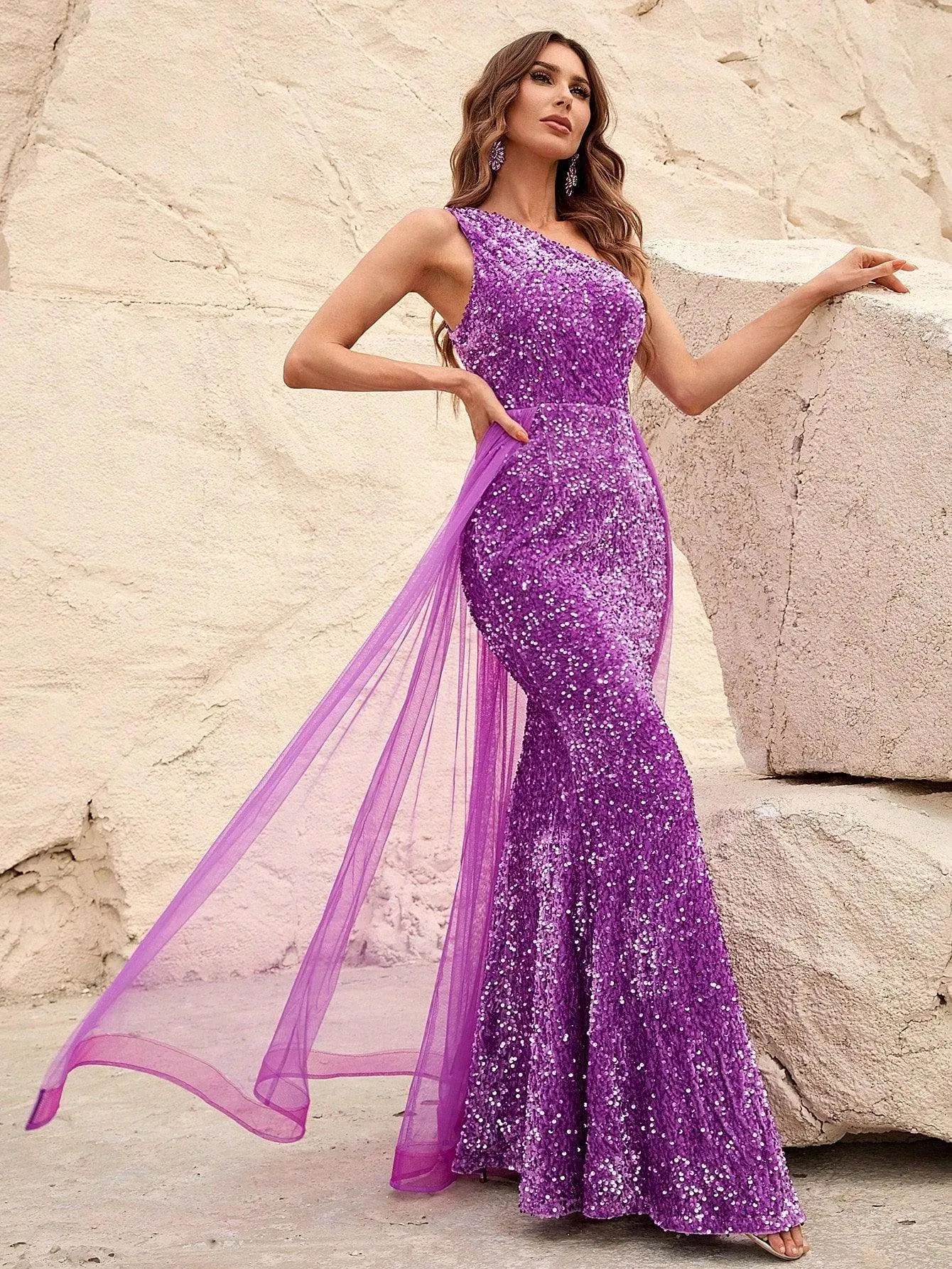 Elegant One Shoulder Sequin Mermaid Dresses