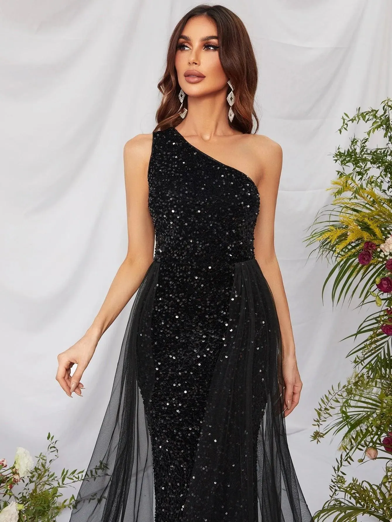 Elegant One Shoulder Sequin Mermaid Dresses