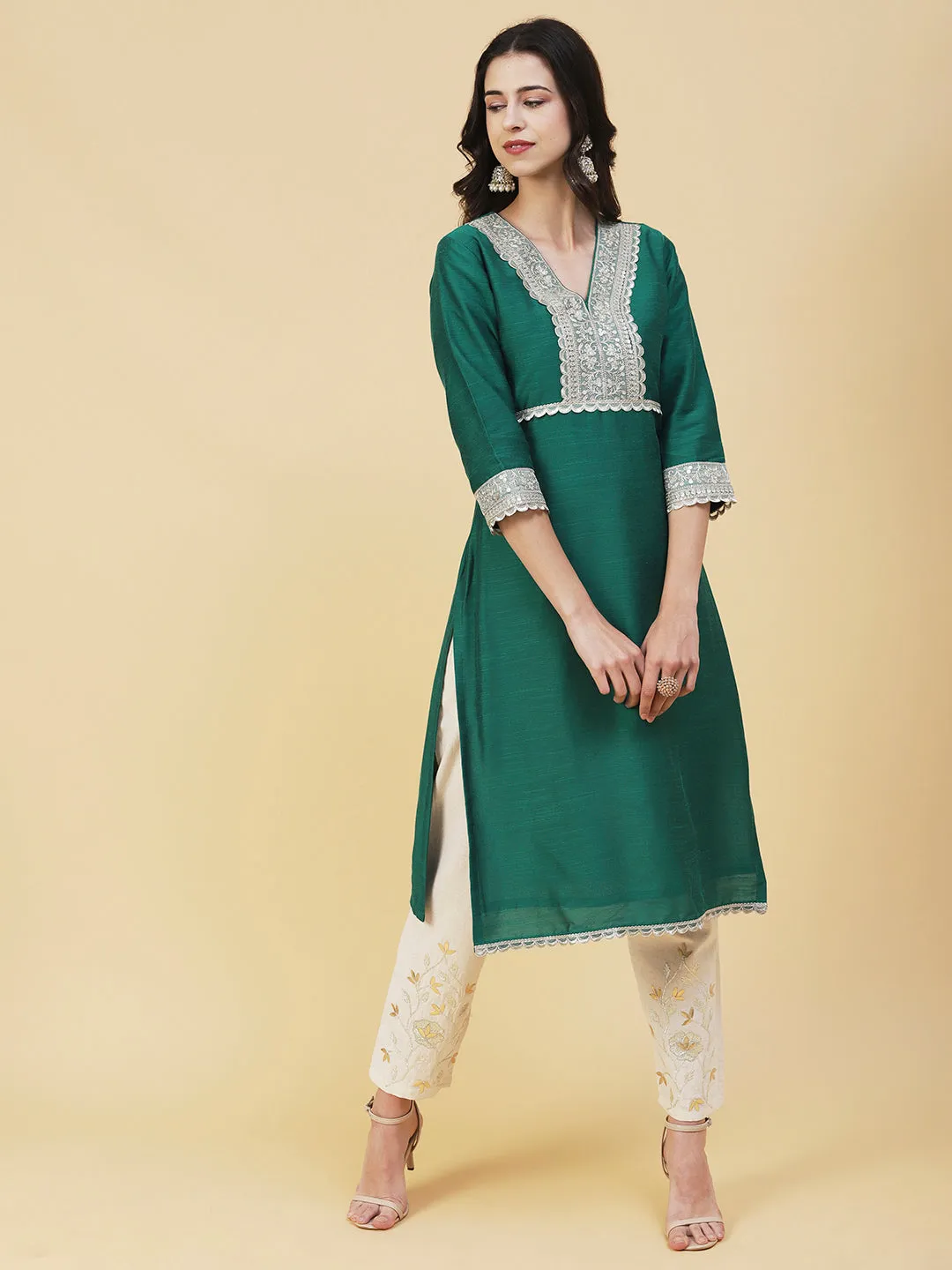 Ethnic Embroidered Straight Fit Kurta - Dark Green