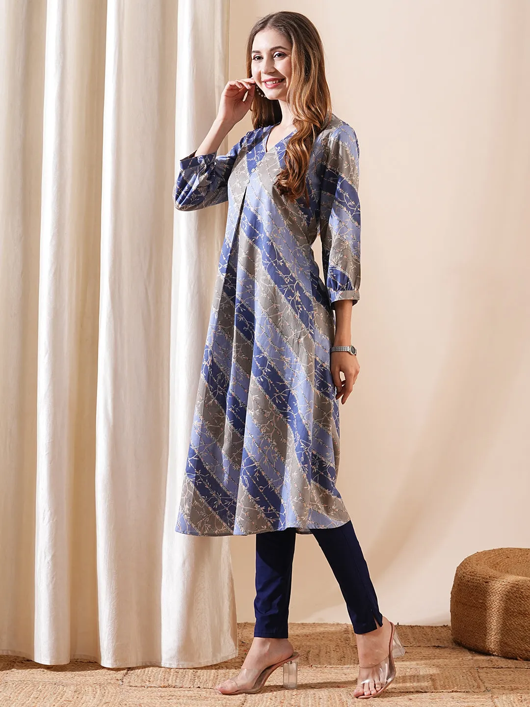 Ethnic Floral & Stripes Printed A-Line Kurta - Blue